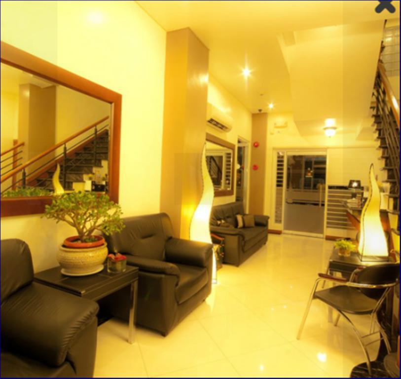 Avitel Hotel Makati City Esterno foto